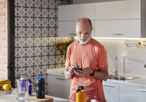 Photo_Stock_Lifestyle_Healthy Eating in Kitchen